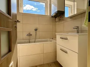 Pronájem bytu 2+kk, Dobřenice, 46 m2