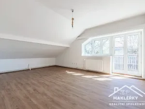 Prodej rodinného domu, Šestajovice, Máchova, 278 m2
