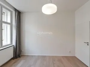 Pronájem bytu 1+kk, Praha - Vinohrady, Lucemburská, 30 m2