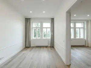Pronájem bytu 4+kk, Praha - Vinohrady, náměstí Jiřího z Poděbrad, 107 m2