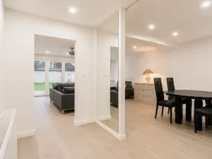 Prodej rodinného domu, Průhonice, U Motelu, 230 m2