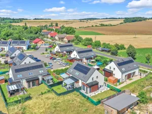 Pronájem bytu 3+kk, Lochenice, 103 m2