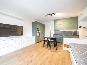 Prodej bytu 1+kk, Praha, Milánská, 35 m2