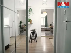 Pronájem bytu 1+1, Praha - Smíchov, Na Celné, 35 m2