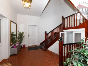 Prodej vily, Praha - Motol, U hrušky, 295 m2