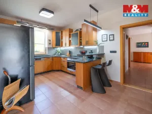 Prodej rodinného domu, Žlutava, 279 m2