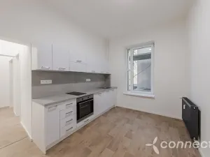 Prodej bytu 2+1, Přerov, Husova, 61 m2