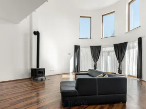 Prodej vily, Nová Role, 347 m2