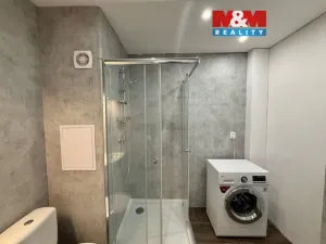 Pronájem bytu 1+kk, Děčín - Děčín III-Staré Město, Žerotínova, 28 m2
