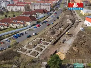Prodej bytu 3+kk, Ostrov, Hlavní třída, 81 m2