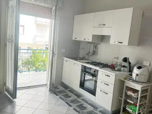 Prodej bytu 3+kk, Scalea, Kalábrie, Itálie, 67 m2