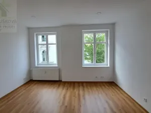 Pronájem bytu 3+kk, Ostrava, Hollarova, 85 m2