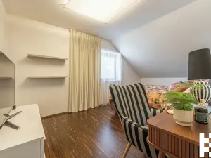 Prodej rodinného domu, Zeleneč, 227 m2