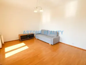 Pronájem bytu 1+kk, Praha - Stodůlky, Radouňova, 33 m2