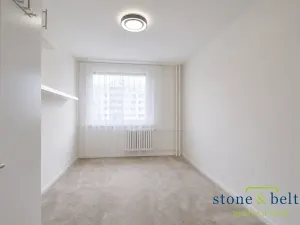 Pronájem bytu 2+kk, Praha - Kamýk, Smotlachova, 43 m2
