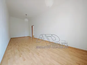 Pronájem bytu 2+1, České Budějovice, Pražská tř., 72 m2