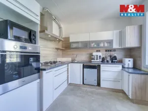 Prodej bytu 3+1, Plzeň - Severní Předměstí, Strážnická, 62 m2