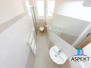 Pronájem bytu 2+1, Praha - Smíchov, Zborovská, 70 m2