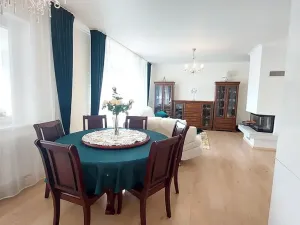 Prodej vily, Svárov, 326 m2