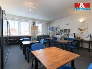 Prodej kanceláře, Bruntál, nám. Míru, 720 m2