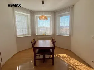 Pronájem bytu 3+kk, Vestec, Ve Stromkách, 110 m2