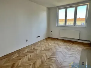 Pronájem bytu 1+1, Vysoké Mýto, V Zahrádkách, 31 m2