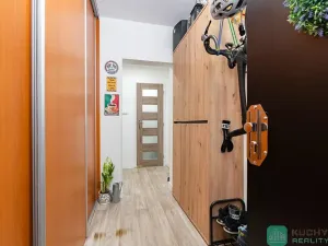 Pronájem bytu 2+1, Osek, Hrdlovská, 52 m2