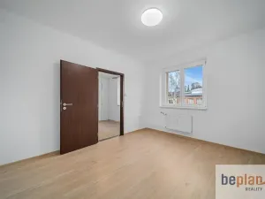 Pronájem bytu 3+1, Hořice, Riegrova, 62 m2