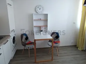 Pronájem bytu 2+kk, Hradec Králové, Hradecká, 31 m2