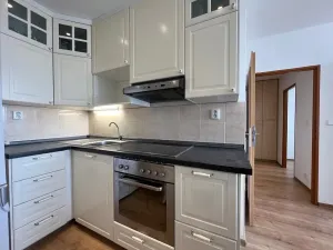 Pronájem bytu 2+kk, Praha - Kobylisy, Kyselova, 44 m2
