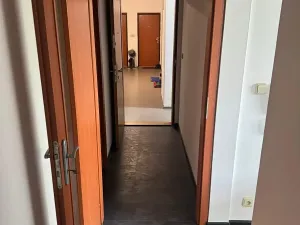 Pronájem bytu 1+kk, Karlovy Vary, 38 m2