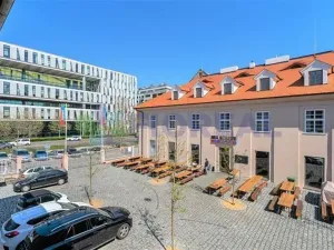 Pronájem kanceláře, Praha - Karlín, Sokolovská, 220 m2