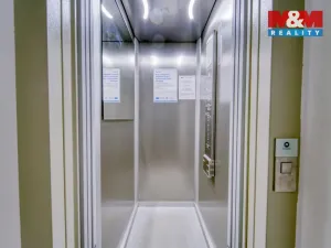 Pronájem kanceláře, Plzeň - Jižní Předměstí, Hálkova, 125 m2