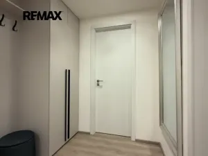 Pronájem bytu 2+kk, Praha - Libeň, Kotlaska, 59 m2
