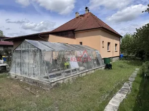 Prodej rodinného domu, Jirny, V Alejích, 158 m2