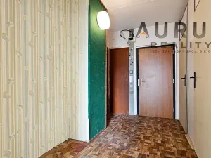 Prodej bytu 2+kk, Praha - Chodov, V průčelí, 46 m2
