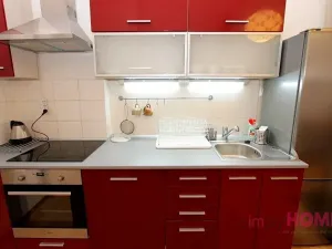 Pronájem bytu 2+kk, Praha - Karlín, Sokolovská, 40 m2