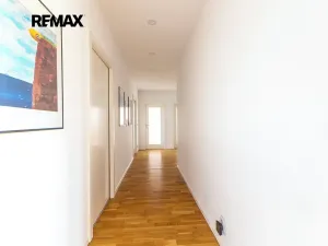 Prodej vícegeneračního domu, Bavoryně, 194 m2
