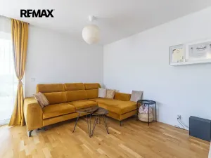 Prodej vícegeneračního domu, Bavoryně, 194 m2