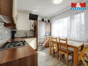Prodej bytu 3+1, Plzeň - Bolevec, Žlutická, 62 m2