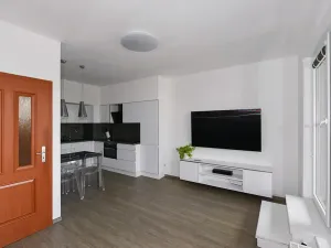 Pronájem bytu 2+kk, Praha - Uhříněves, Saturnova, 45 m2