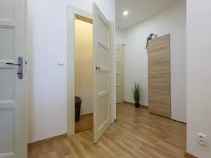 Prodej bytu 2+kk, Praha - Strašnice, Černokostelecká, 48 m2