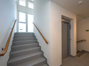 Prodej bytu 1+kk, Praha, 41 m2