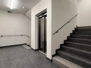 Prodej garáže, Brno, Bratislavská, 14 m2