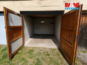 Prodej garáže, Staré Město, Nábřežní, 18 m2