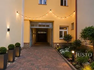 Pronájem restaurace, Písek, Sedláčkova, 110 m2