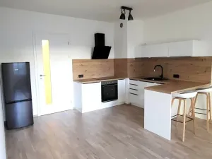 Pronájem bytu 1+kk, Praha - Hlubočepy, Benešova, 38 m2