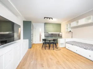 Pronájem bytu 1+kk, Praha, Milánská, 31 m2