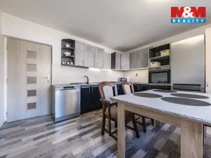 Prodej rodinného domu, Bobnice, Průběžná, 108 m2