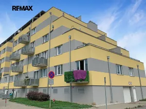 Pronájem bytu 1+kk, Kladno, Jaroslava Holečka, 34 m2